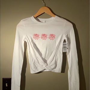 NWT! Zumiez Rose Knot White Crop Long Sleeve Shirt